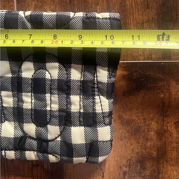 MARC JACOBS CLASSIC QUITTED CLUTCH - Picture 3 of 8